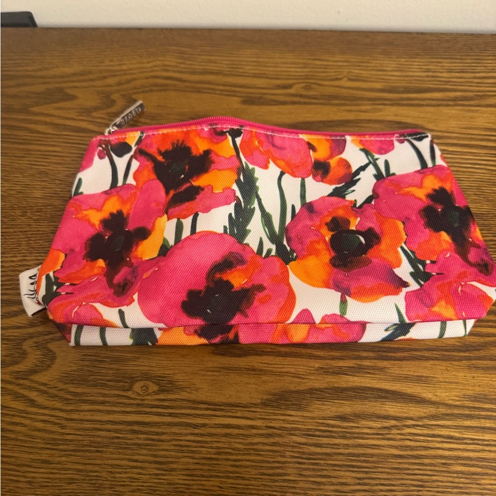 Clinique Cosmetic Makeup Bag Featuring A Limited-Edition "Poppy" Floral Print View 2